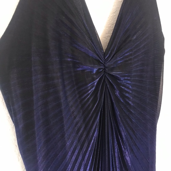 Dress - Picture 3 of 6